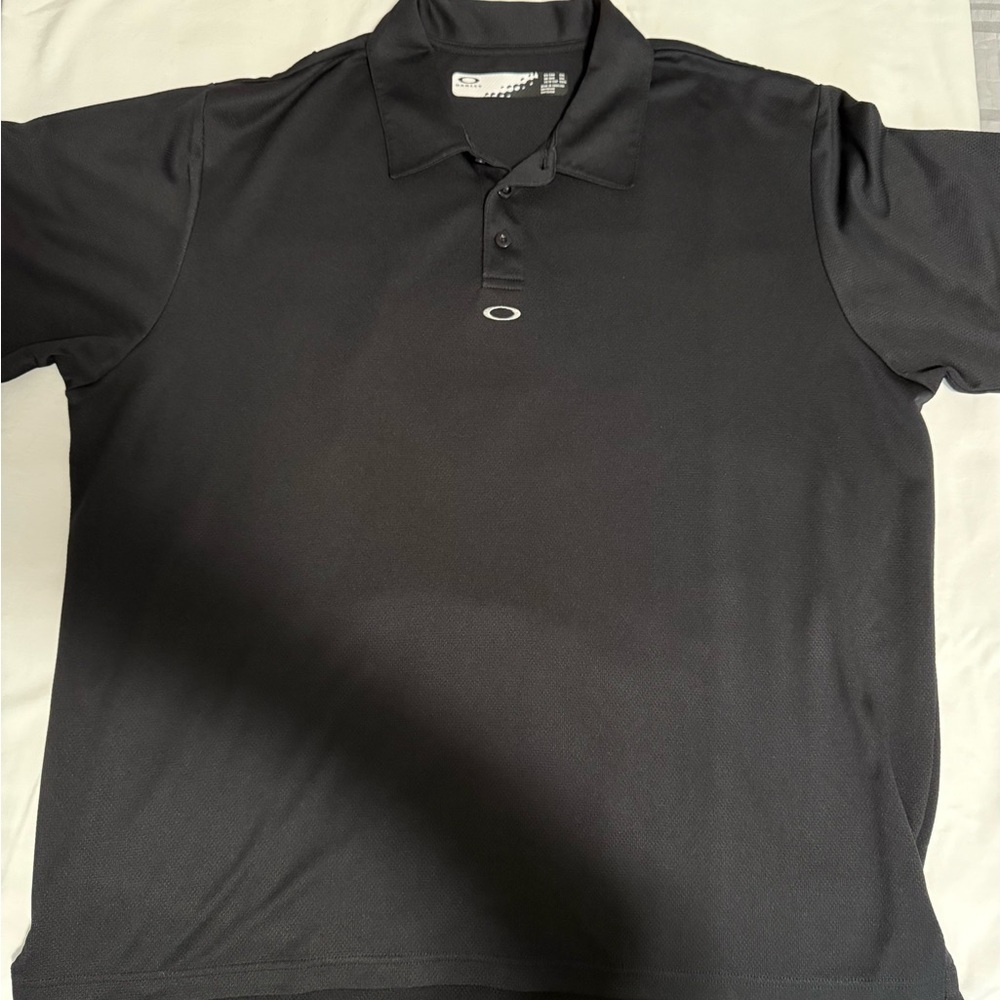 Oakley Men's Black Polo Shirt - Picture 2 of 6